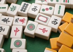 武汉牌王之学会并运用大师传授的麻将技巧